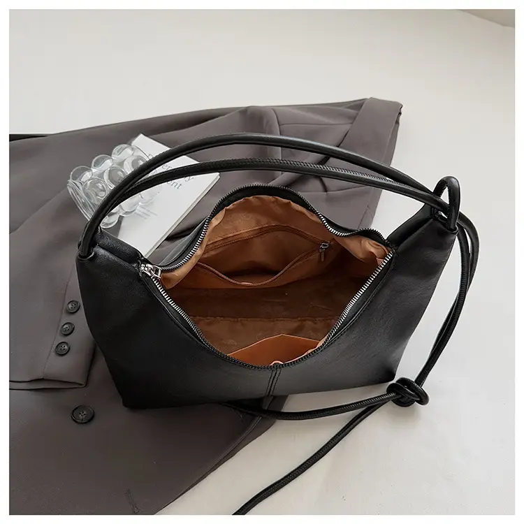 Women Large Capacity Crossbody Bag Brown Leather 2025 — feature 7