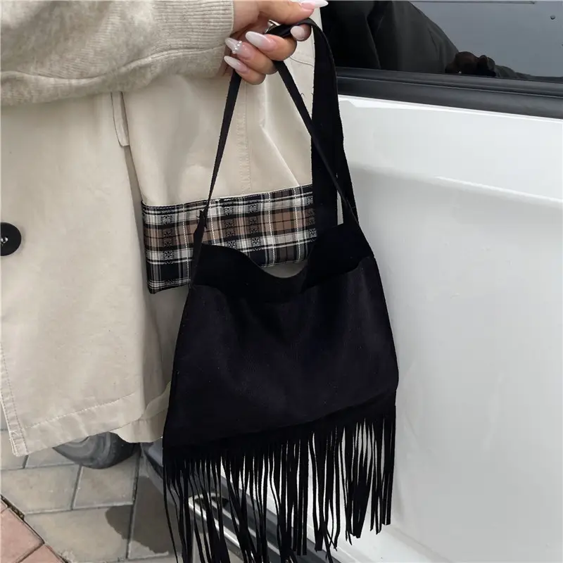 Red Tassel Crossbody Bag for Women Summer Commute - Image 7