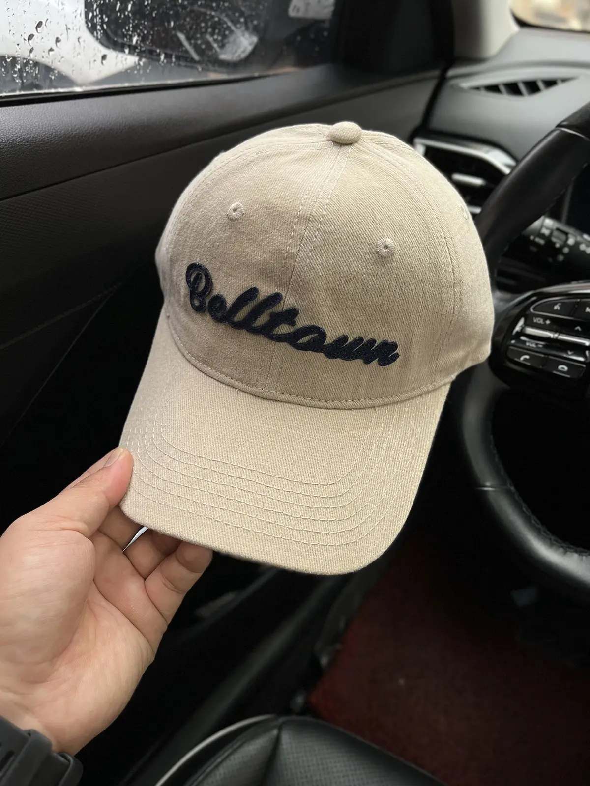 Belleam Red Baseball Cap for Women with Wide Brim — feature 2