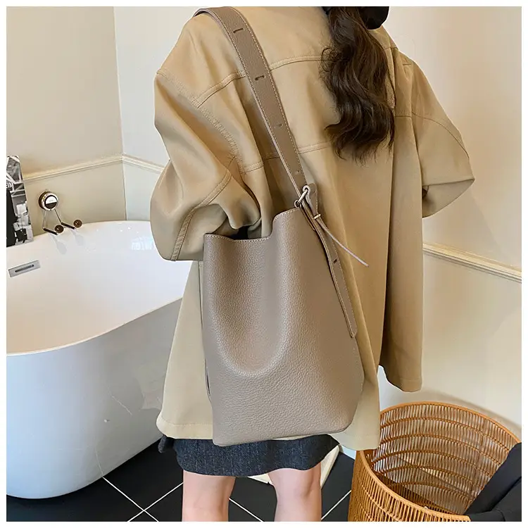 Korean Style Brown Women's Shoulder Bag 2025 — feature 15
