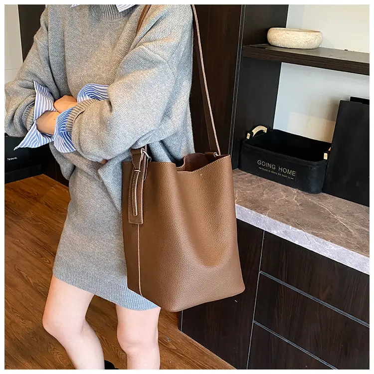Korean Style Brown Women's Shoulder Bag 2025 — feature 17