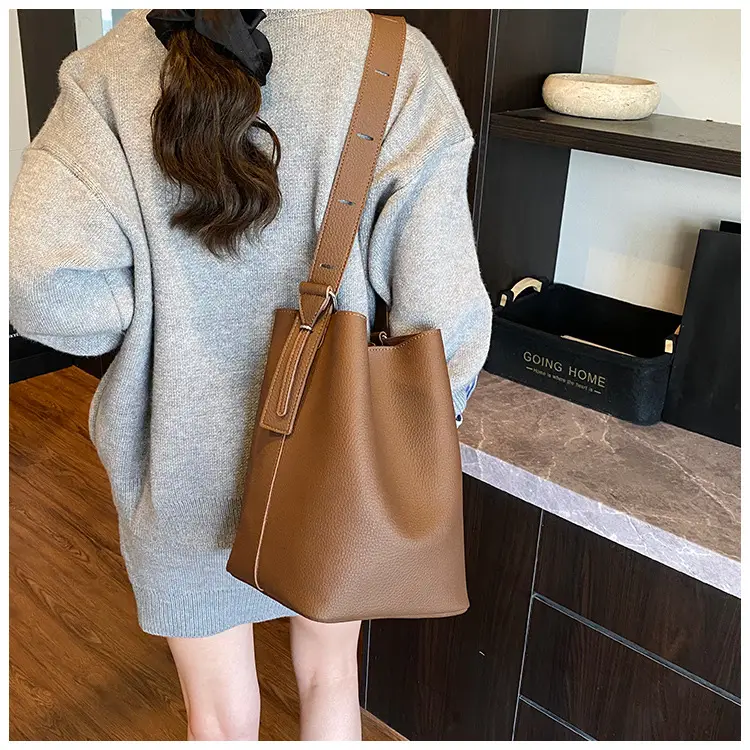 Korean Style Brown Women's Shoulder Bag 2025 — feature 18