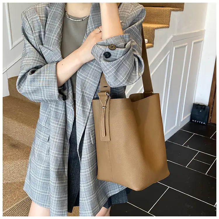 Korean Style Brown Women's Shoulder Bag 2025 — feature 21