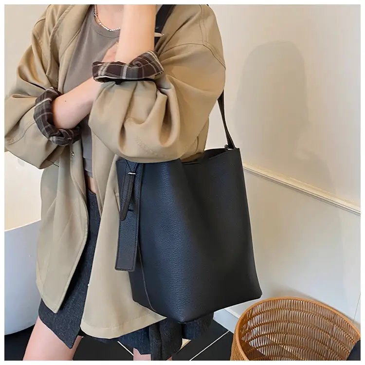 Korean Style Brown Women's Shoulder Bag 2025 — feature 24