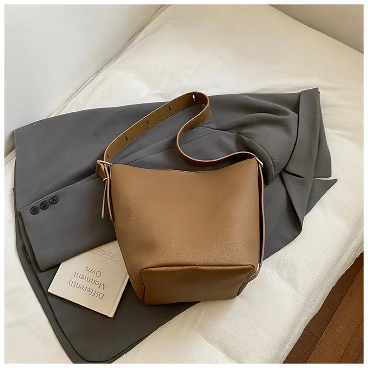 Korean Style Brown Women's Shoulder Bag 2025 — feature 27