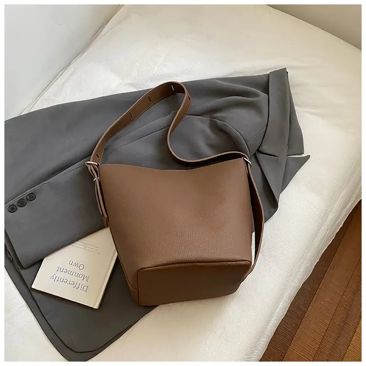 Korean Style Brown Women's Shoulder Bag 2025 — feature 28