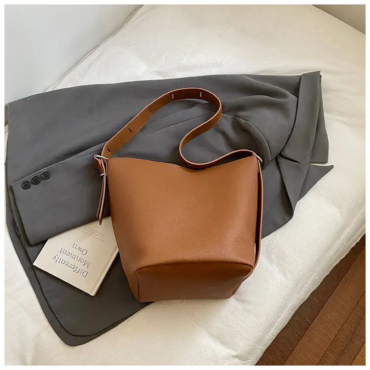 Korean Style Brown Women's Shoulder Bag 2025 — feature 29