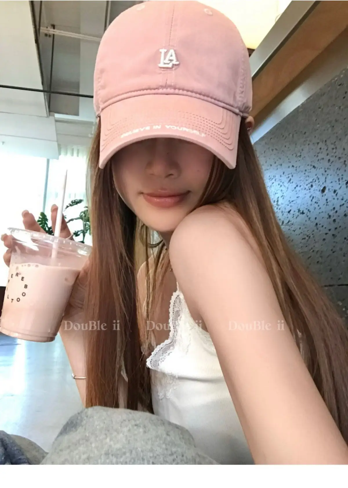 Women Baseball Cap with Letter Embroidery Beige — feature 4