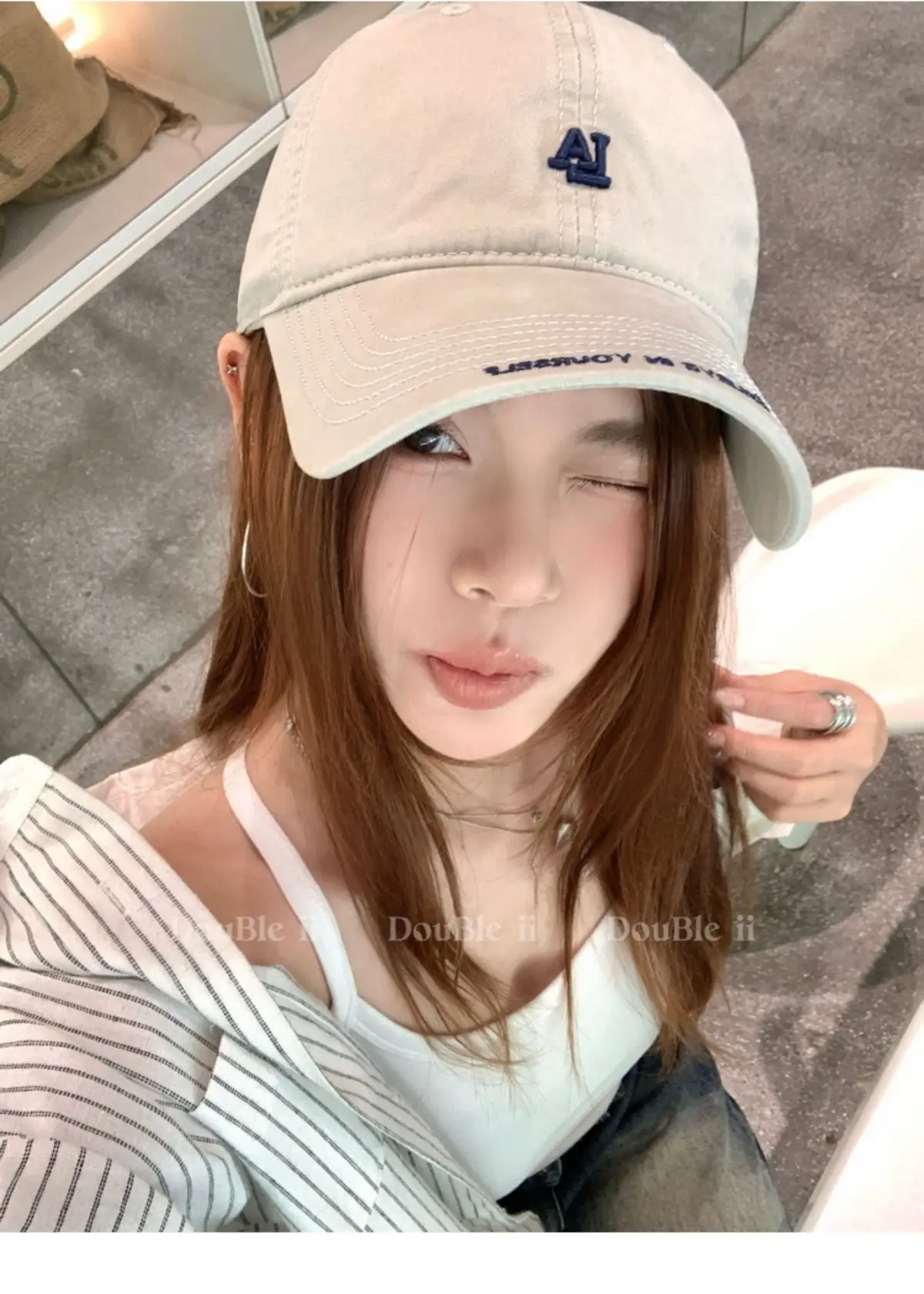 Women Baseball Cap with Letter Embroidery Beige — feature 9