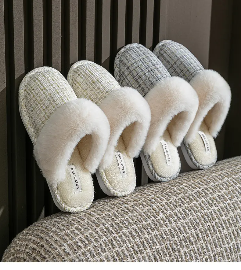 Women Winter Cotton Warm Slippers Pair — feature 3