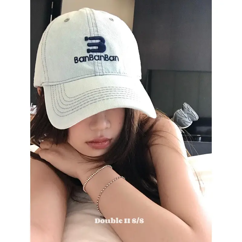 Double I I Women Baseball Cap with Embroidered Letter