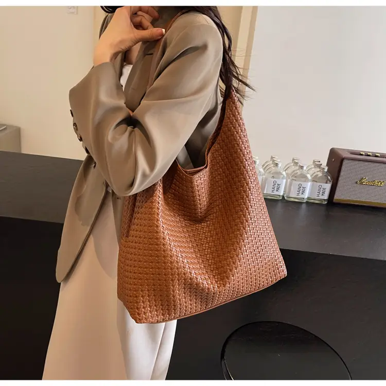 Black Textured Shoulder Bag for Women 2025 — feature 21