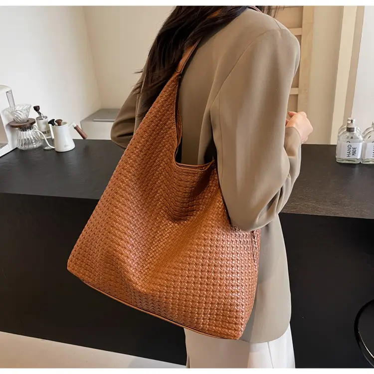 Black Textured Shoulder Bag for Women 2025 — feature 22