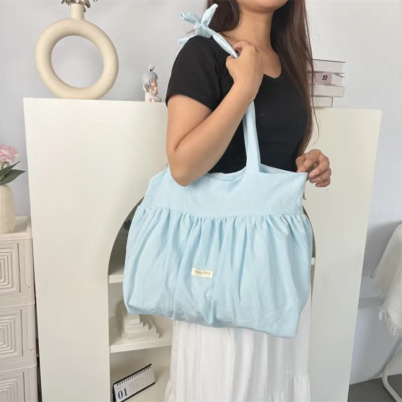 White Pleated Shoulder Bag Large Capacity Korean Canvas — feature 24