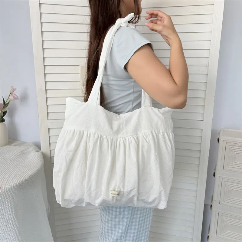 White Pleated Shoulder Bag Large Capacity Korean Canvas — feature 44