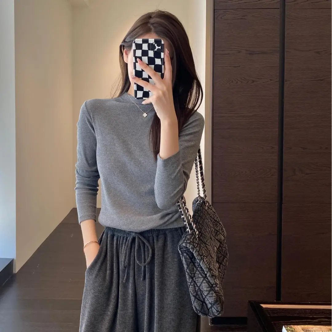 【Special Offer, No Returns or Exchanges】A Must-Have for Spring and Autumn, Layered Wear, Round Neck, Semi-High Collar, Long-Sleeve T-Shirt for Women in Autumn