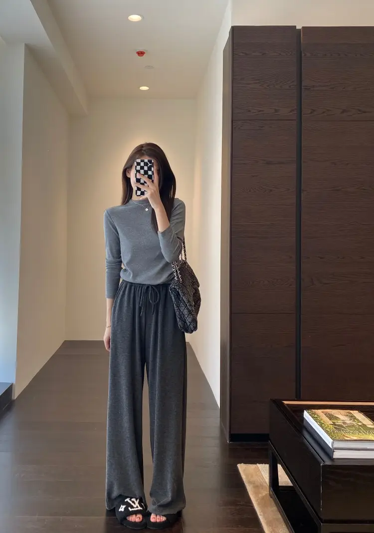 【Special Offer, No Returns or Exchanges】A Must-Have for Spring and Autumn, Layered Wear, Round Neck, Semi-High Collar, Long-Sleeve T-Shirt for Women in Autumn — feature 11