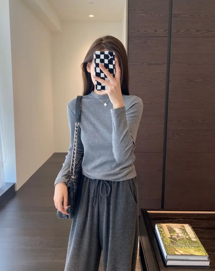 【Special Offer, No Returns or Exchanges】A Must-Have for Spring and Autumn, Layered Wear, Round Neck, Semi-High Collar, Long-Sleeve T-Shirt for Women in Autumn — feature 12