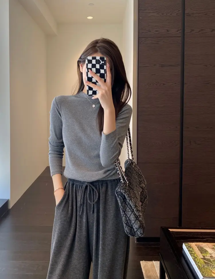 【Special Offer, No Returns or Exchanges】A Must-Have for Spring and Autumn, Layered Wear, Round Neck, Semi-High Collar, Long-Sleeve T-Shirt for Women in Autumn — feature 15