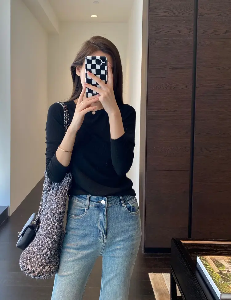 【Special Offer, No Returns or Exchanges】A Must-Have for Spring and Autumn, Layered Wear, Round Neck, Semi-High Collar, Long-Sleeve T-Shirt for Women in Autumn — feature 24
