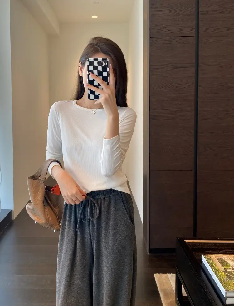 【Special Offer, No Returns or Exchanges】A Must-Have for Spring and Autumn, Layered Wear, Round Neck, Semi-High Collar, Long-Sleeve T-Shirt for Women in Autumn — feature 28