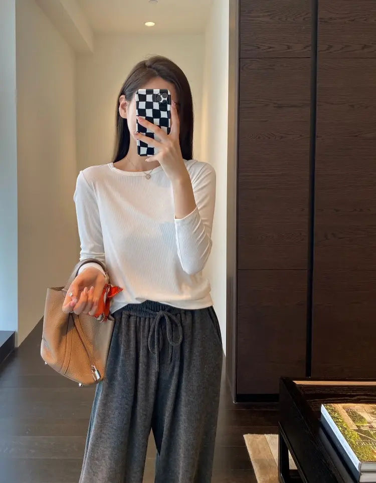 【Special Offer, No Returns or Exchanges】A Must-Have for Spring and Autumn, Layered Wear, Round Neck, Semi-High Collar, Long-Sleeve T-Shirt for Women in Autumn — feature 31