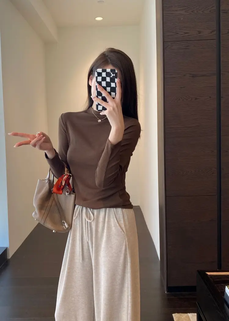 【Special Offer, No Returns or Exchanges】A Must-Have for Spring and Autumn, Layered Wear, Round Neck, Semi-High Collar, Long-Sleeve T-Shirt for Women in Autumn — feature 5