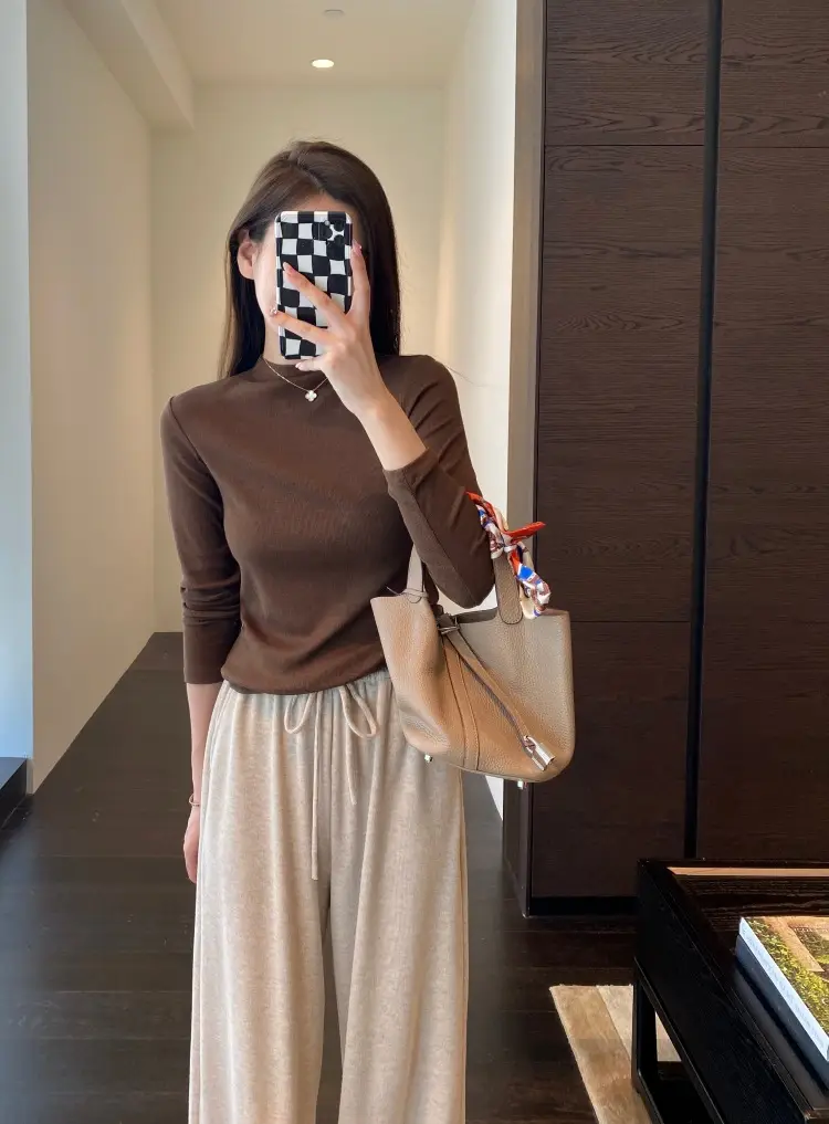 【Special Offer, No Returns or Exchanges】A Must-Have for Spring and Autumn, Layered Wear, Round Neck, Semi-High Collar, Long-Sleeve T-Shirt for Women in Autumn — feature 7