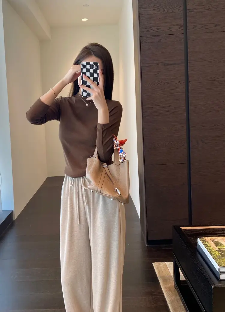 【Special Offer, No Returns or Exchanges】A Must-Have for Spring and Autumn, Layered Wear, Round Neck, Semi-High Collar, Long-Sleeve T-Shirt for Women in Autumn — feature 8