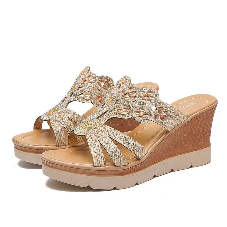 Summer New Style Rhinestone High Heel Wedge Sandals for Women Platform Thick Sole Slippers Wedge Heel Large Size Sandals Wholesale - Image 2