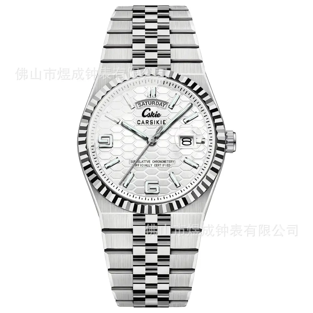 Men's Gold Silver Quartz Watch with Calendar & Waterproof Design - Image 8