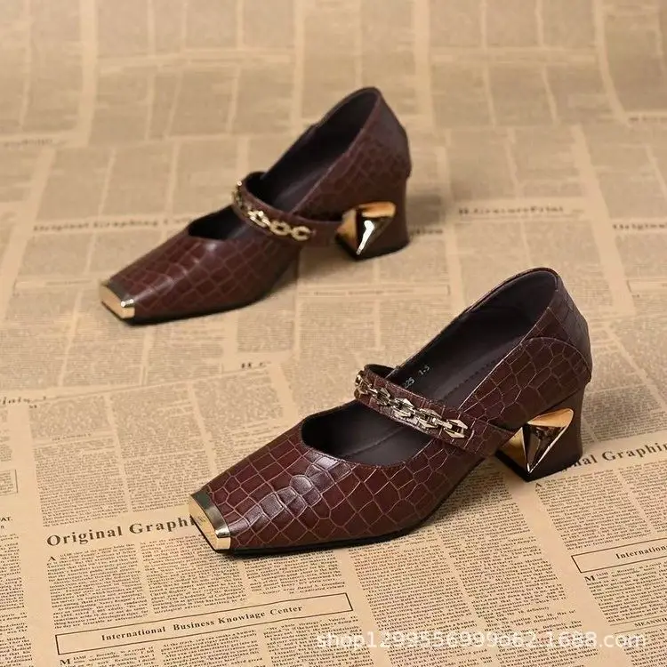 Square Toe Shallow Mouth Thick Heel Flats for Women 2025 Spring & Fall New Style Metal Chain Soft Leather One-Leg Mid-Heel Small Leather Shoes - Image 6