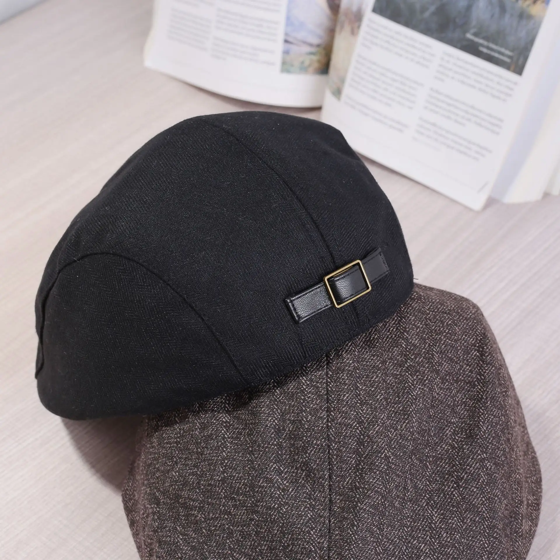 Men Women Grey Korean Style Peaked Cap - Image 7