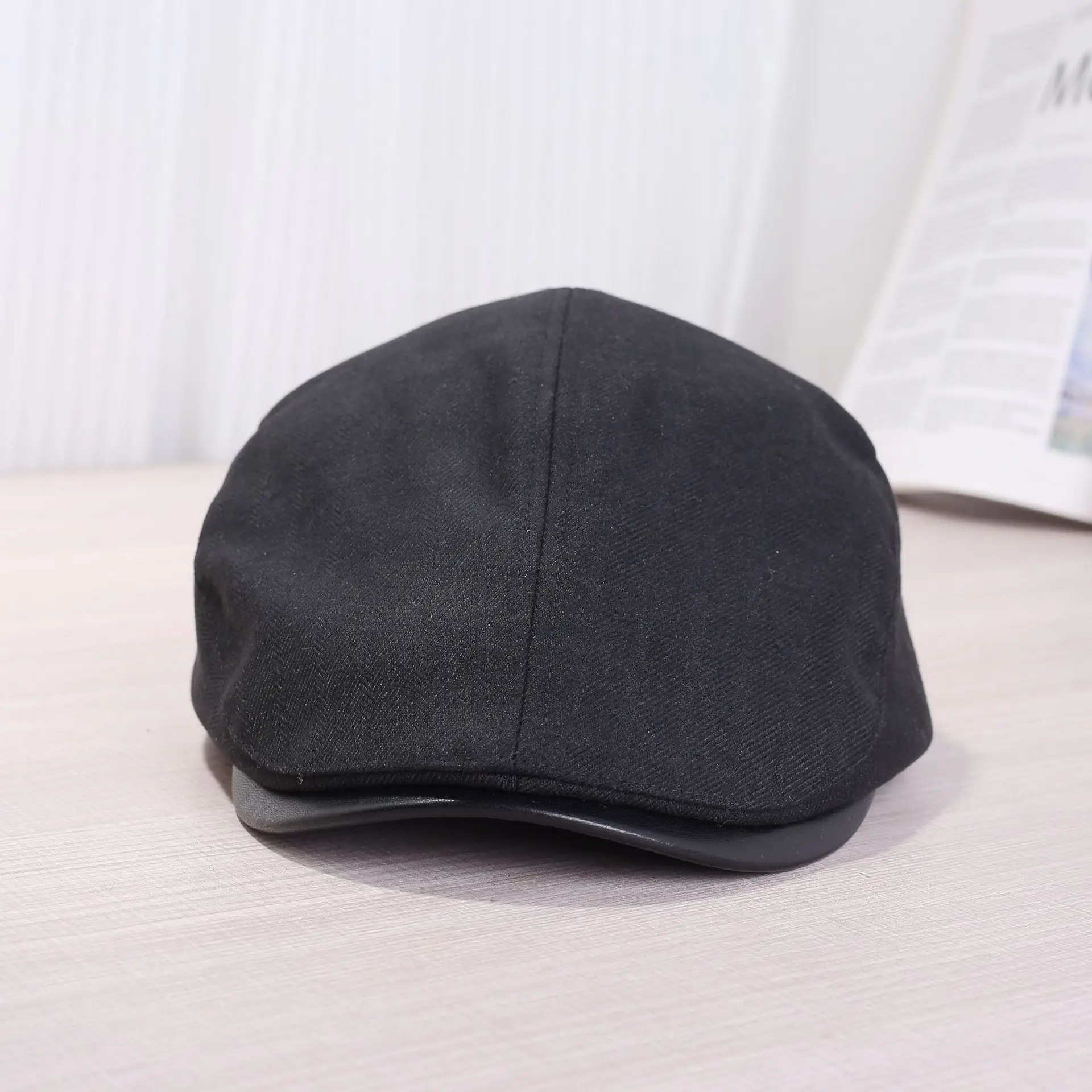 Men Women Grey Korean Style Peaked Cap — feature 5