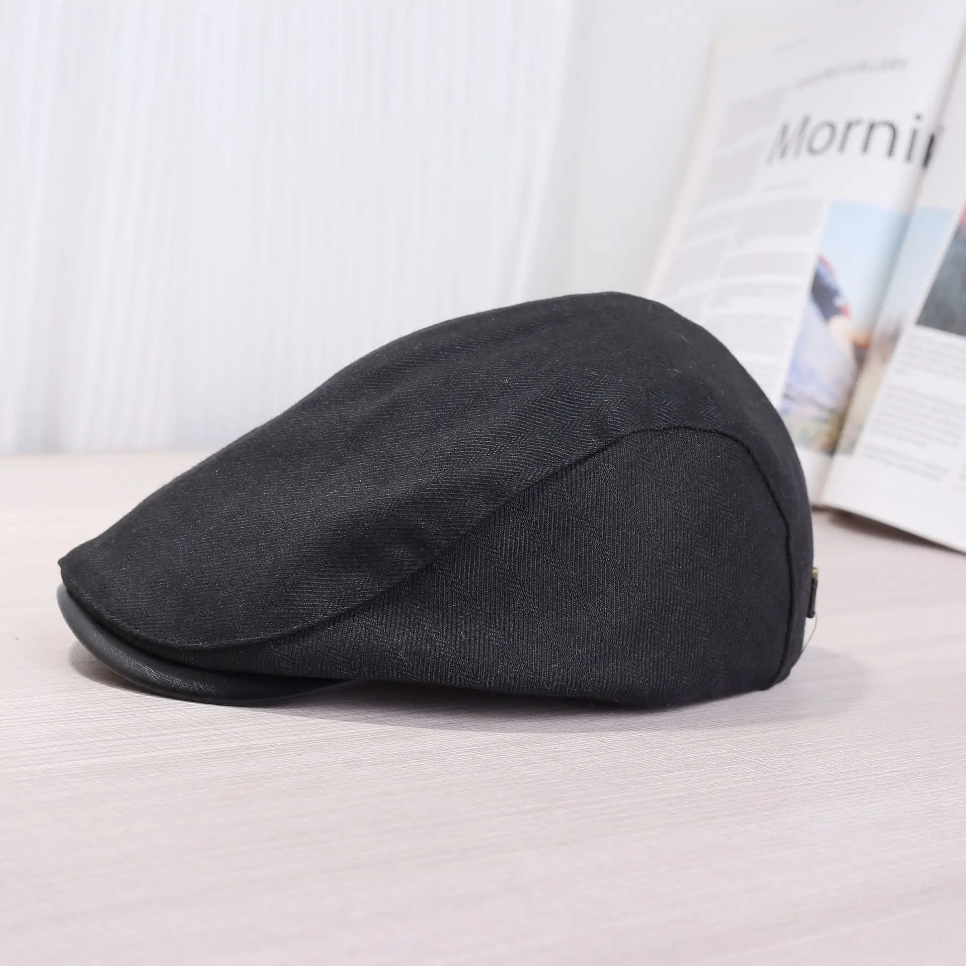 Men Women Grey Korean Style Peaked Cap — feature 7
