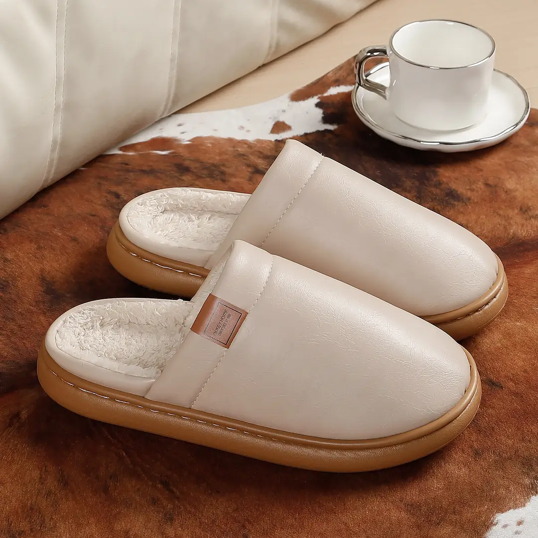Cotton Slippers for Women Winter 2025 New Indoor Home Waterproof Anti-Slip Fleece-Lined Warm Couple's Cotton Shoes for Men
