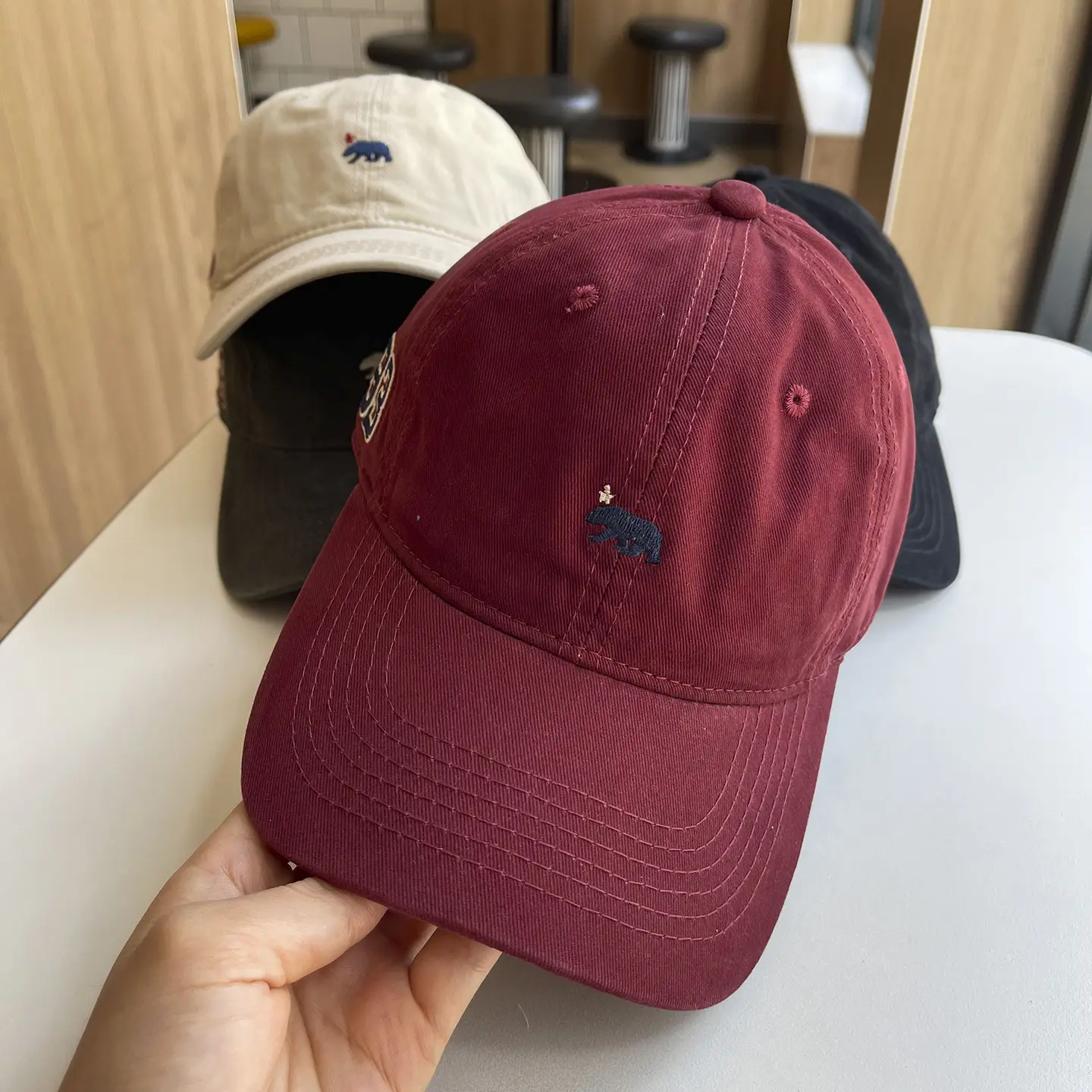 Beige Peaked Baseball Cap for Boys Girls Outdoor Travel Sun Protection — feature 3