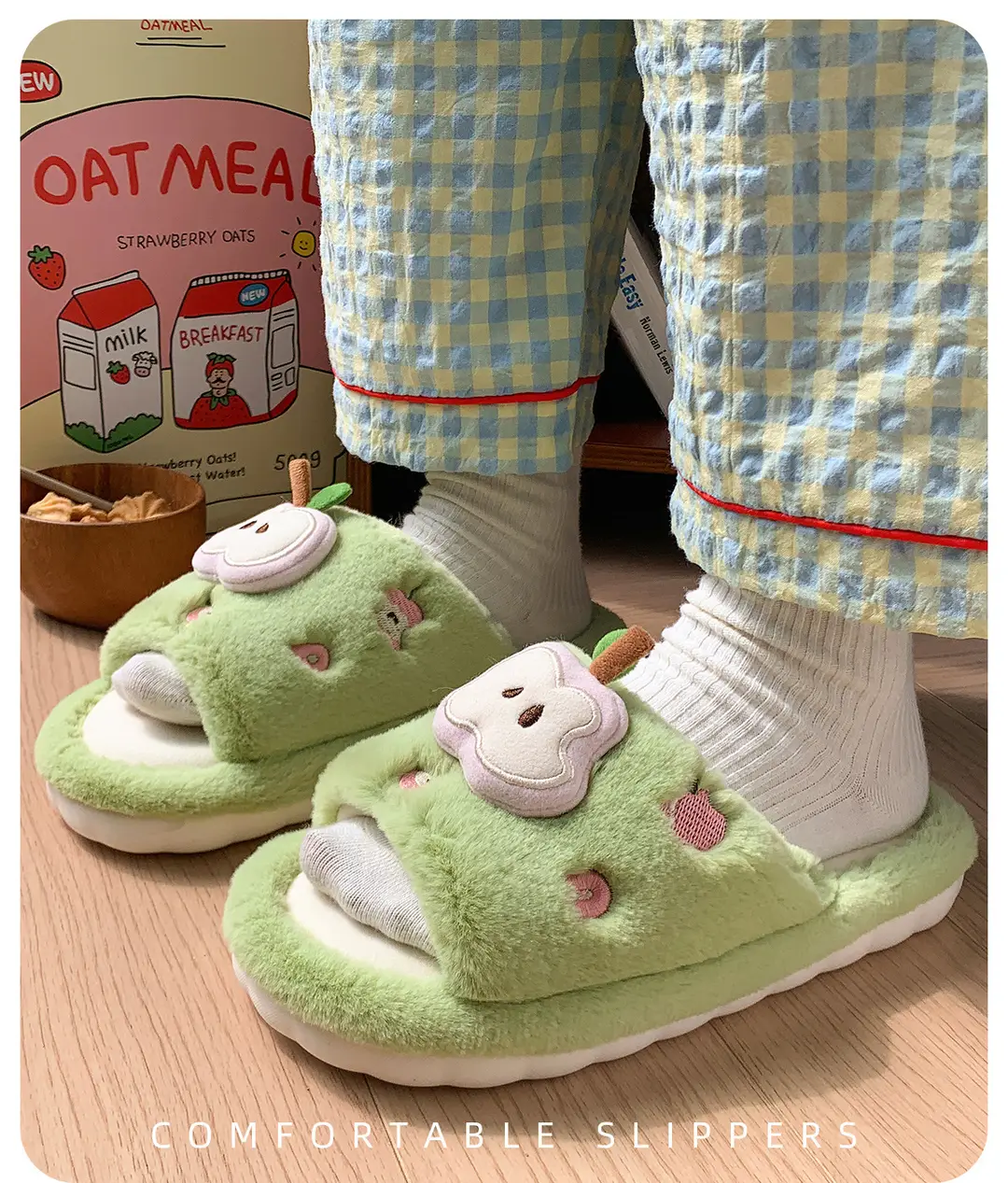 New Cute Cartoon Apple Open Plush Slippers for Women Winter Indoor Home Fleece-Lined Warm Anti-Slip Cotton Slippers — feature 8