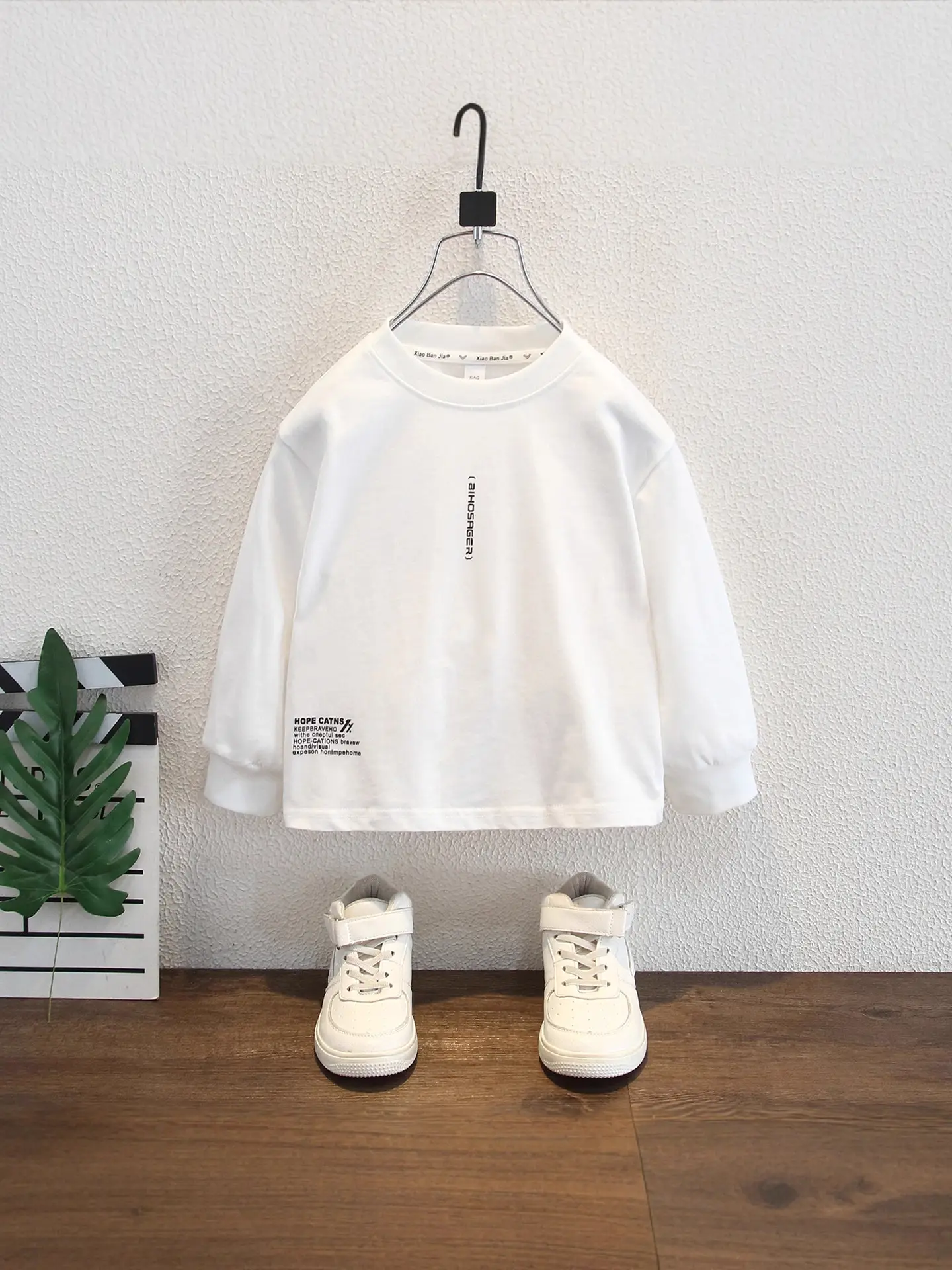 White Long-Sleeved Baby T-Shirt for Boys Autumn - Image 5