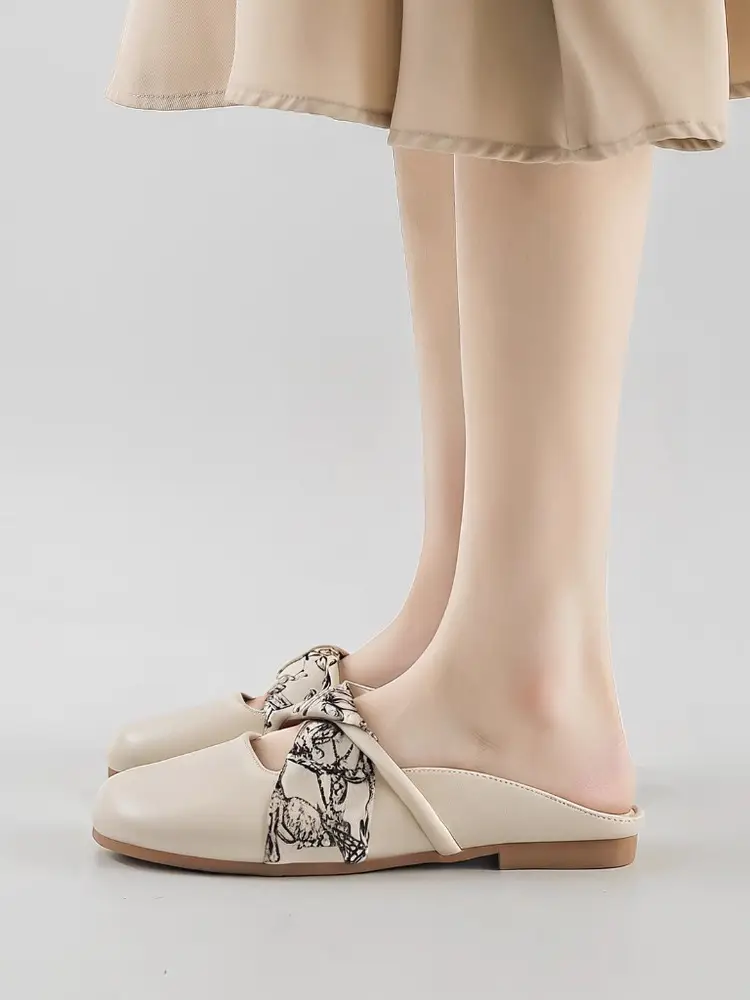 French-Style Gentle Closed-Toe Mules for Women, 2025 New Spring and Summer Flat Slip-On Sandals - Image 2