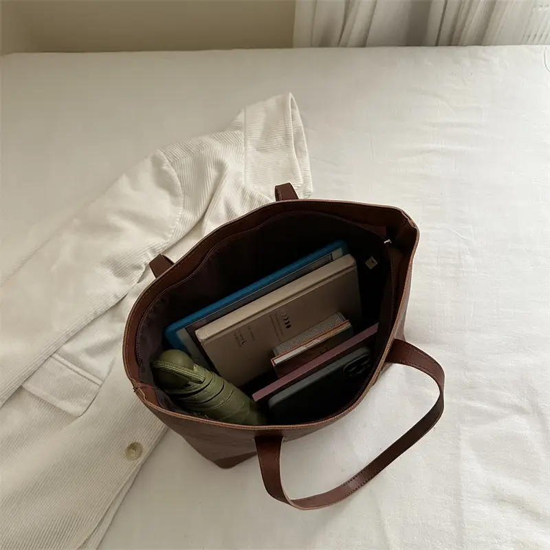 Women Retro Tote Bag Large Capacity Leather Shoulder Bag