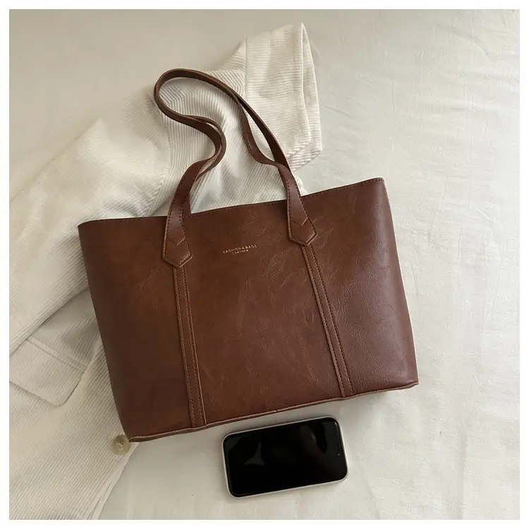 Women Retro Tote Bag Large Capacity Leather Shoulder Bag — feature 12