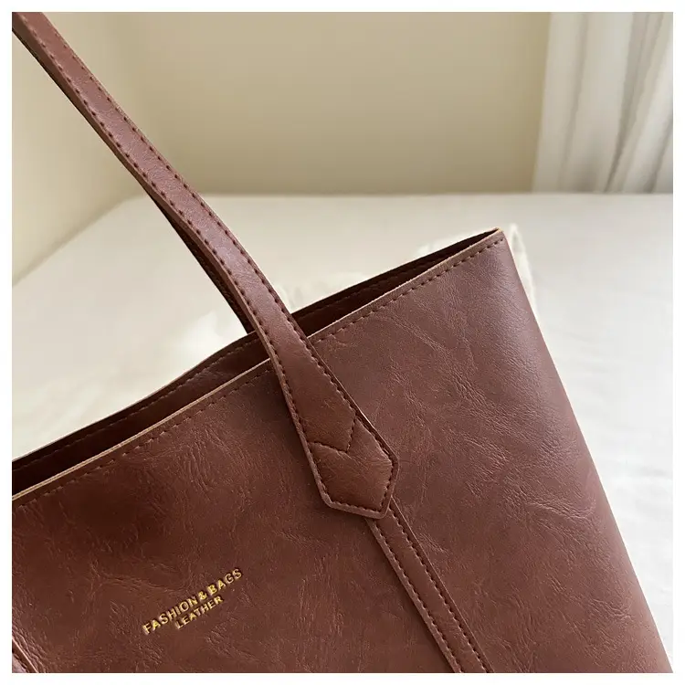 Women Retro Tote Bag Large Capacity Leather Shoulder Bag — feature 17