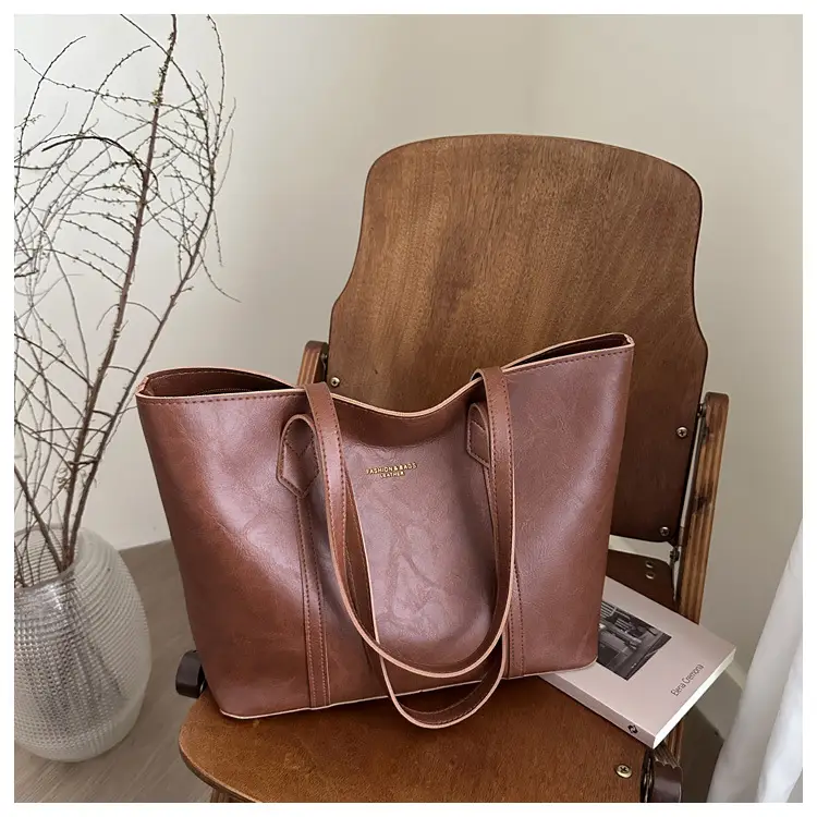 Women Retro Tote Bag Large Capacity Leather Shoulder Bag — feature 29