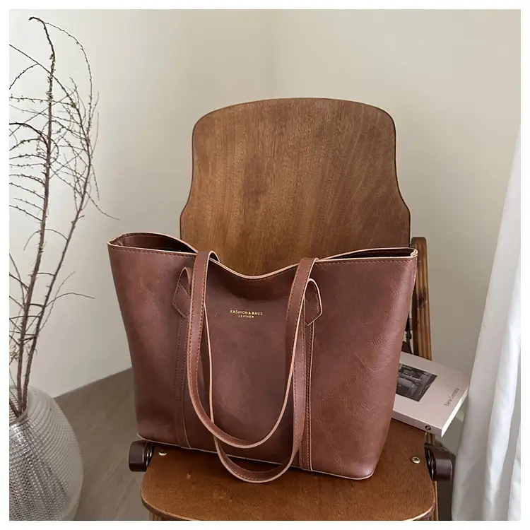 Women Retro Tote Bag Large Capacity Leather Shoulder Bag — feature 30