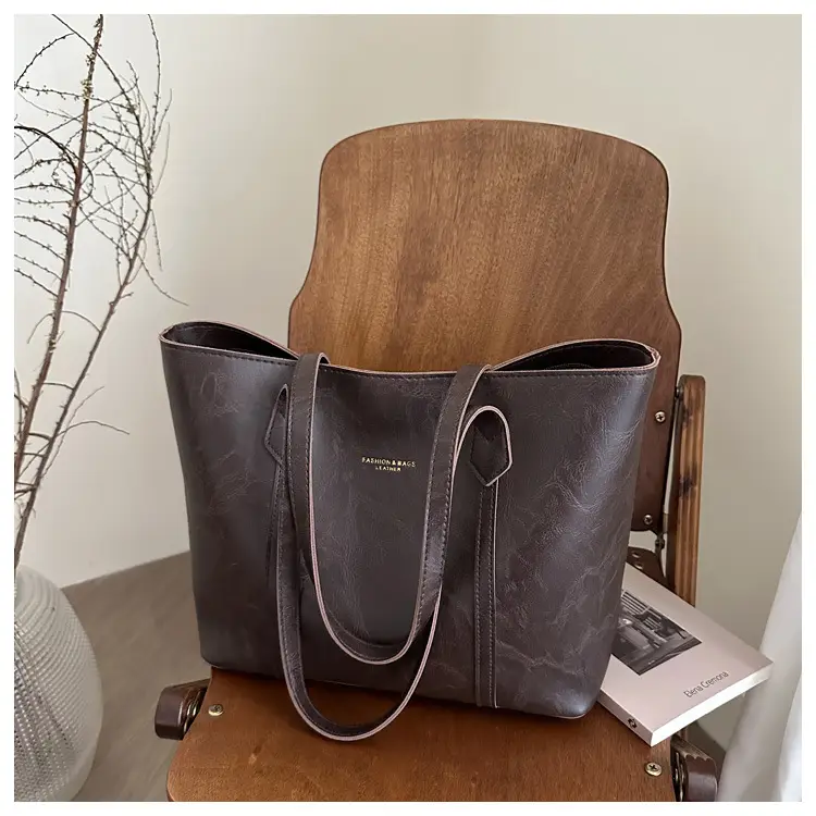 Women Retro Tote Bag Large Capacity Leather Shoulder Bag — feature 32