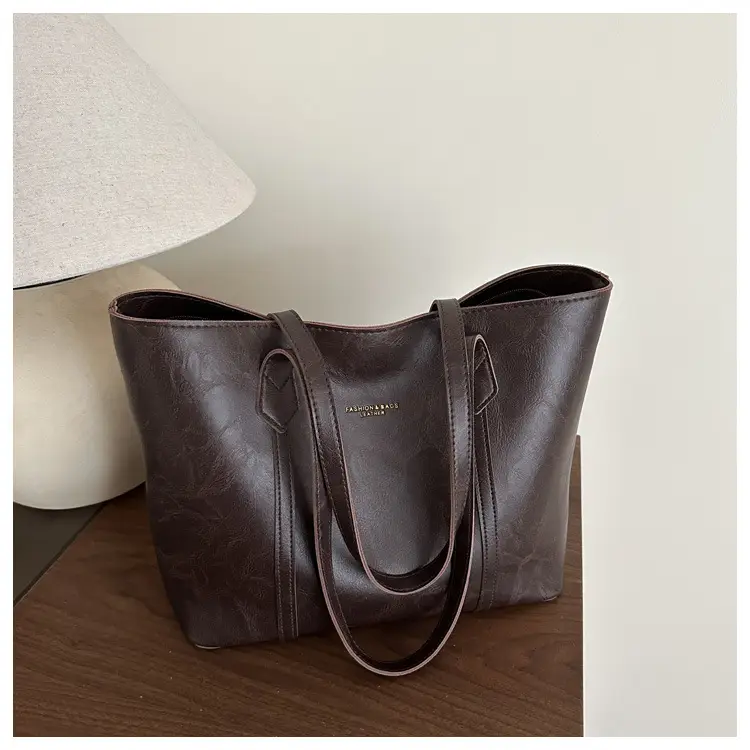Women Retro Tote Bag Large Capacity Leather Shoulder Bag — feature 36