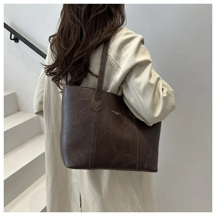 Women Retro Tote Bag Large Capacity Leather Shoulder Bag — feature 43