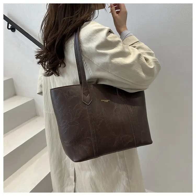 Women Retro Tote Bag Large Capacity Leather Shoulder Bag — feature 44