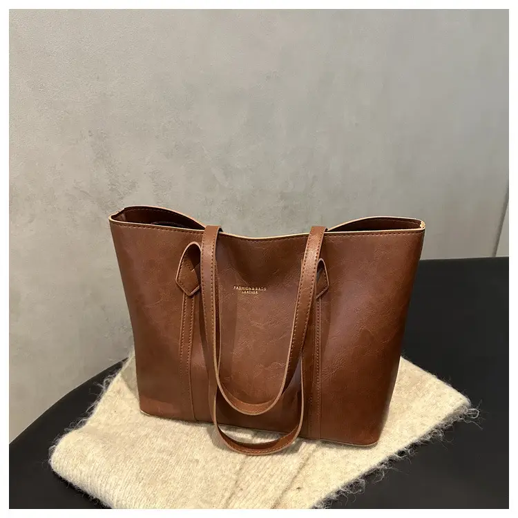 Women Retro Tote Bag Large Capacity Leather Shoulder Bag — feature 7